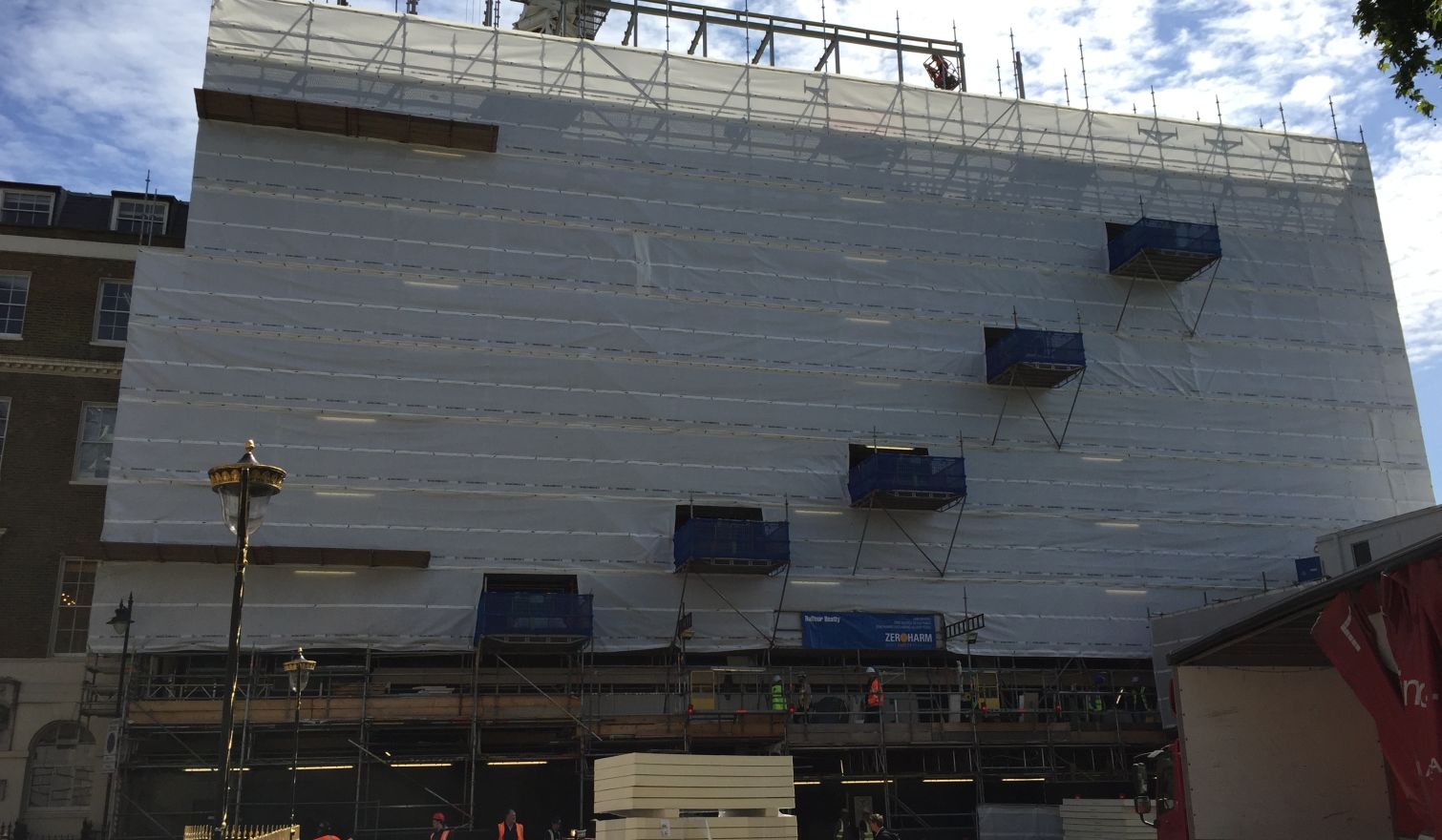 Tower Hill Station - Pavement and Cabin Support Gantries and Access Scaffold