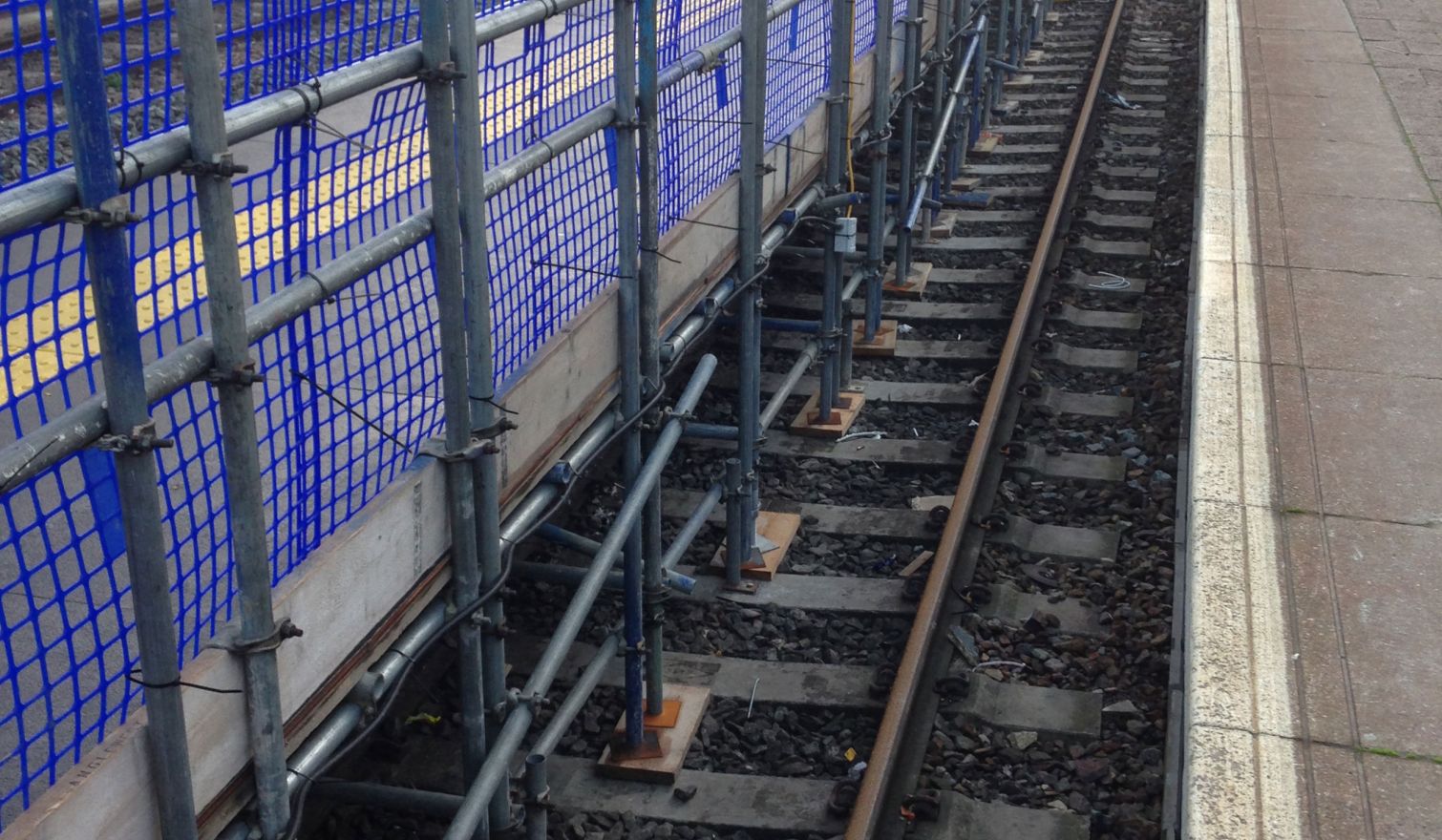 Reading Station - Temporary Platform 7